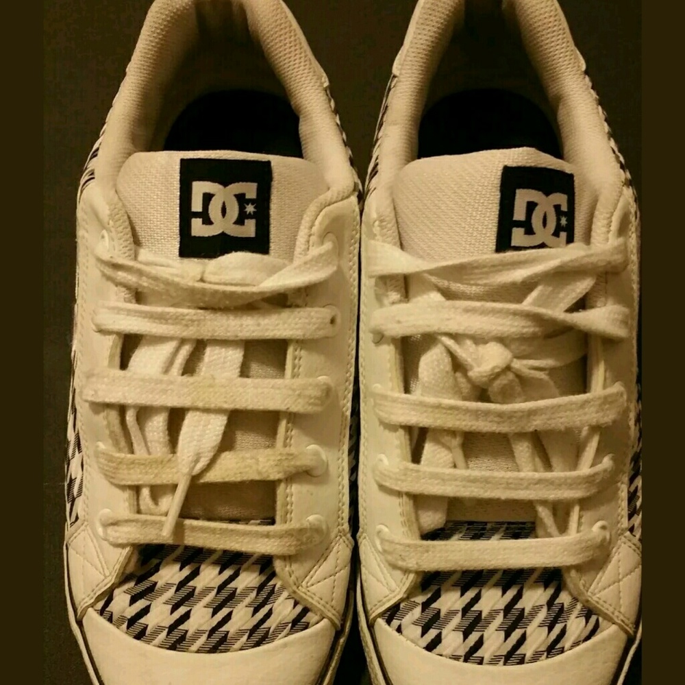 DC Shoes Size 11 Skate Shoes